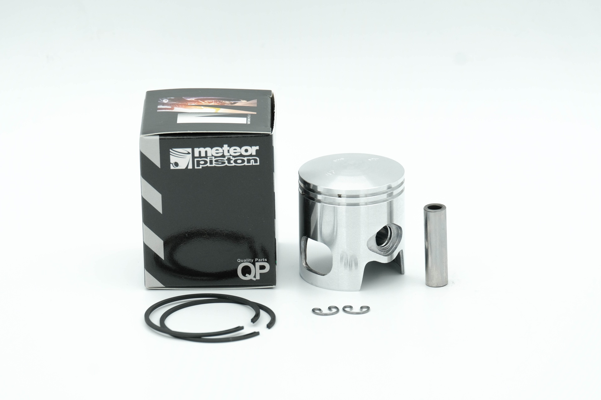 Píst Meteor 47 mm, pro litinové válce 70 ccm, Minarelli 10 mm pístní čep PC1426000