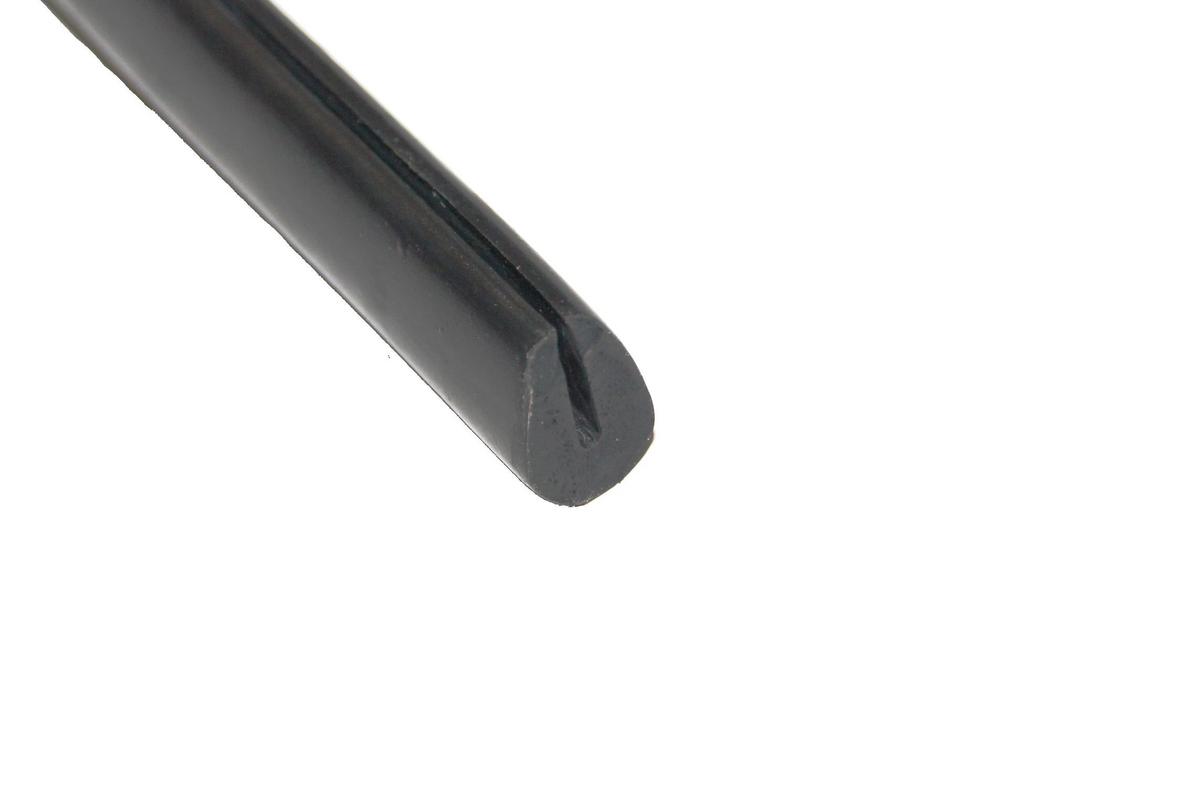 MOTOMAX, s.r.o. Gumová obruba oválná - slza černá 5 x 7,5 x 10mm (cena 1m)  *M