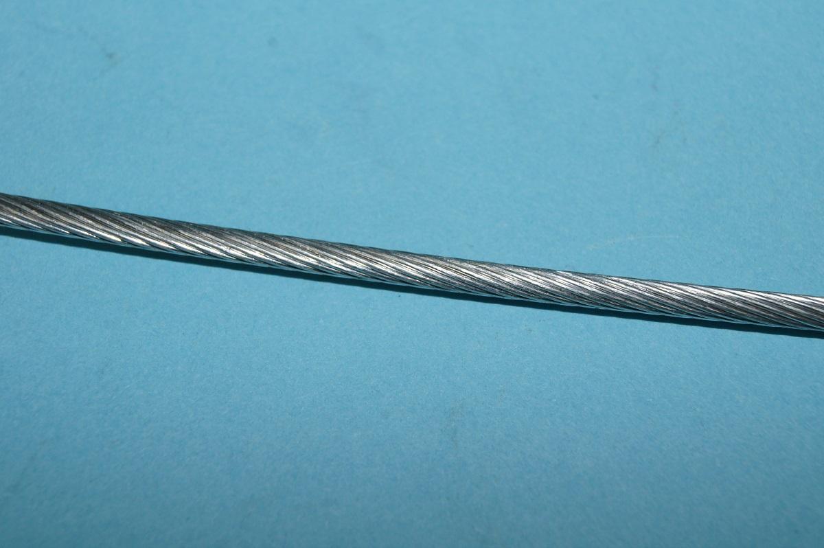 Ostatní Lanko bowdenu 3,0mm (cena za1m)