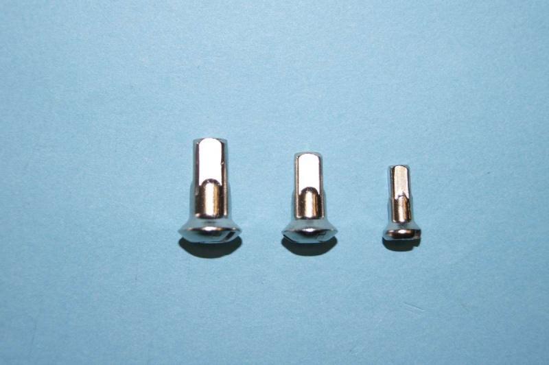 Ostatní Matice paprsku M2 14mm chrom (hlava D-4/6,2) - velo