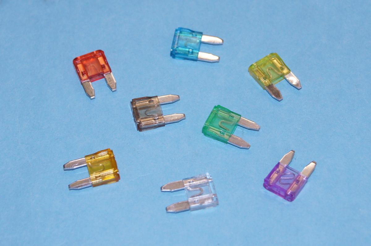 Ostatní Pojistka plochá/nožová MINI 15A