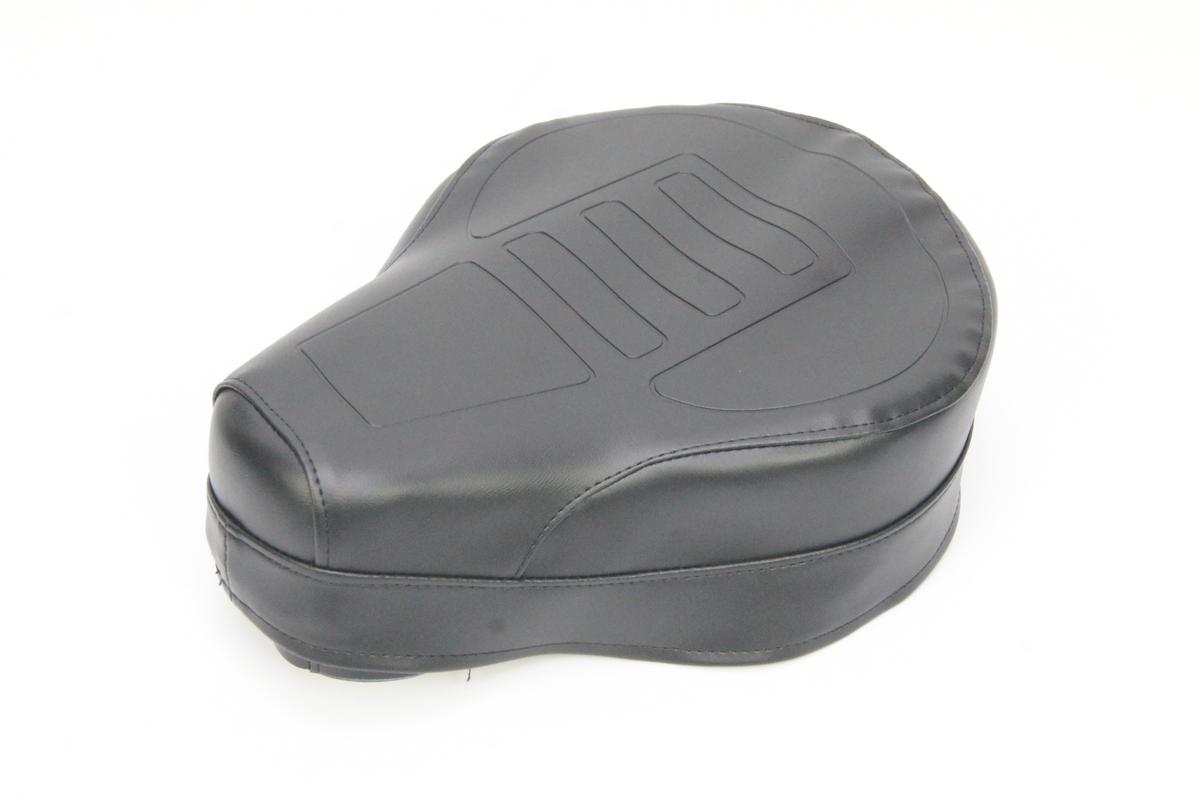 MOTOMAX, s.r.o. Potah sedla BABETTA 210/225 -černý (12 x spony - std. sedlo) CZ  *M