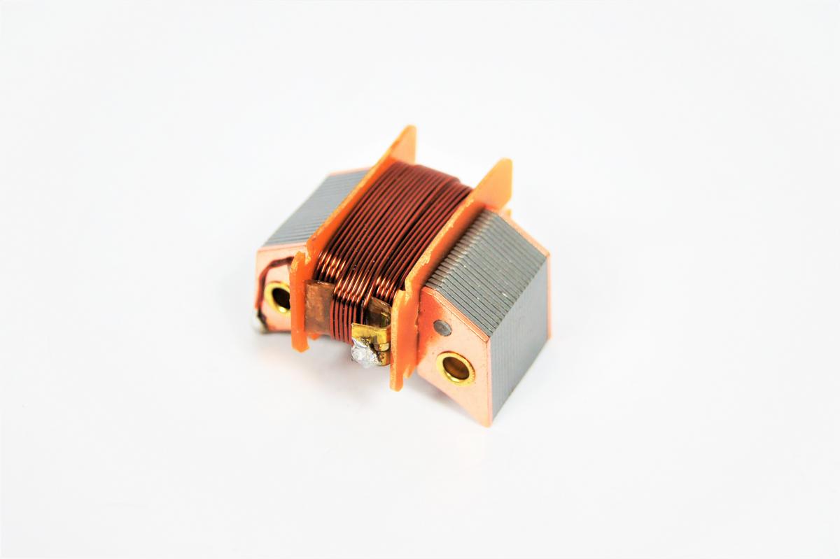 MOTOMAX, s.r.o. Světelná cívka I. (velká) BABETTA 207,210, 225 (Alternátor 6V 20+10W)  *M