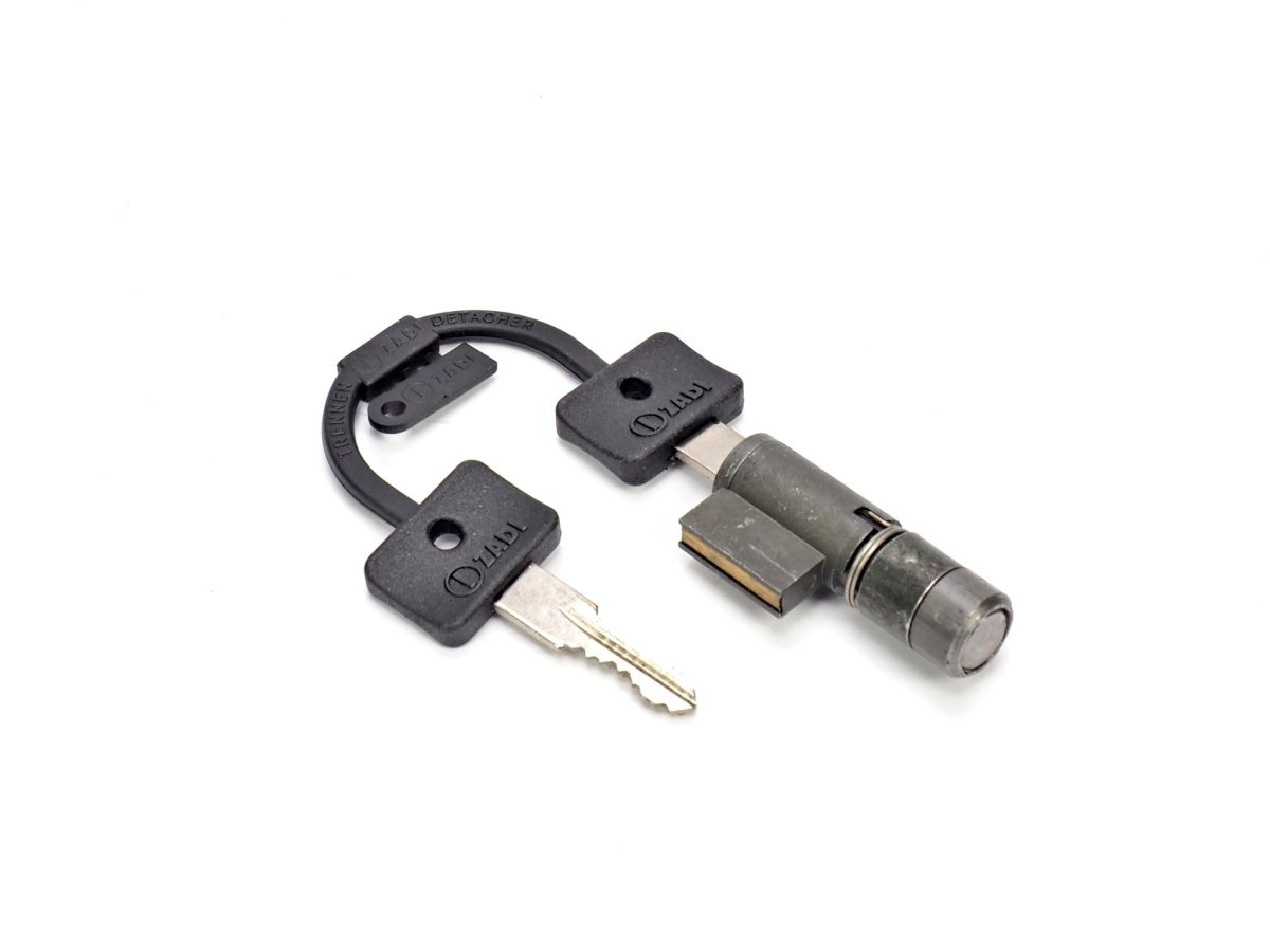 Ostatní Zámek řízení SIMSON S50 (širší)