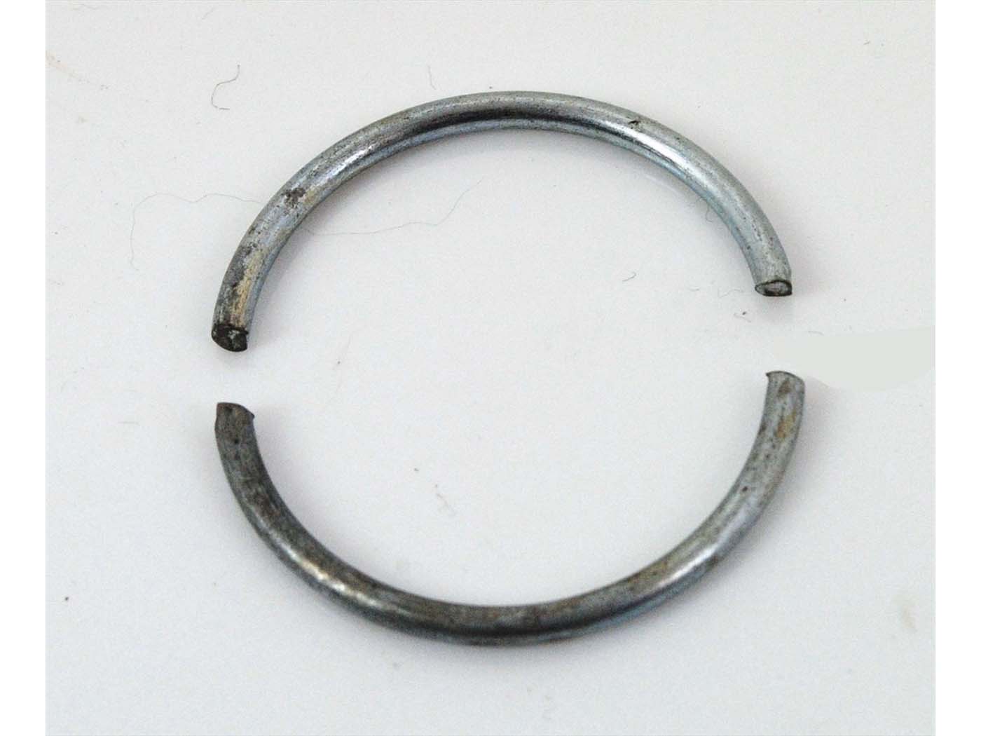 Diverse / Import Pojistný kroužek kovový půlkruh pro Kreidler, Florett MG00025286