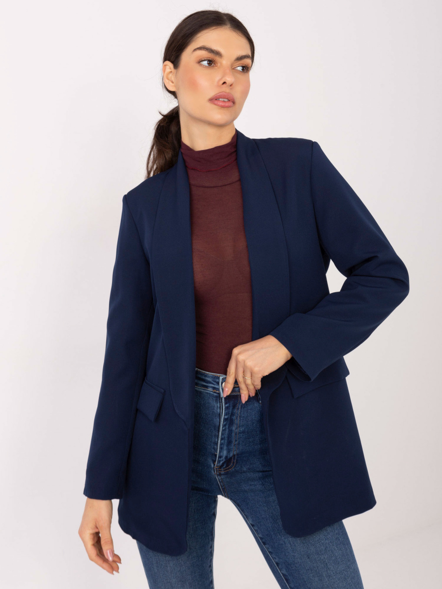 Dámské sako jako součást elegantního podzimního outfitu
