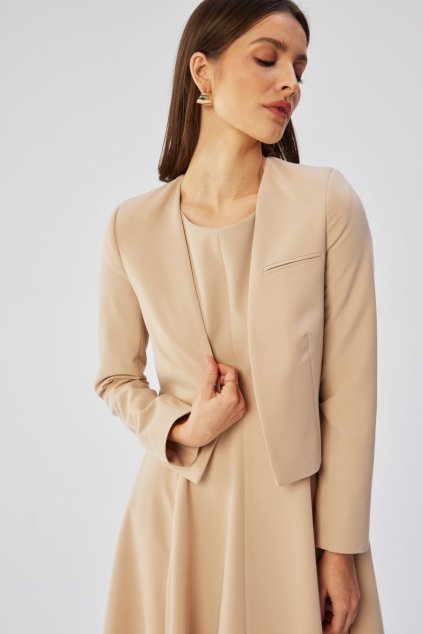Krátký elegantní blejzr Style S368 béžový