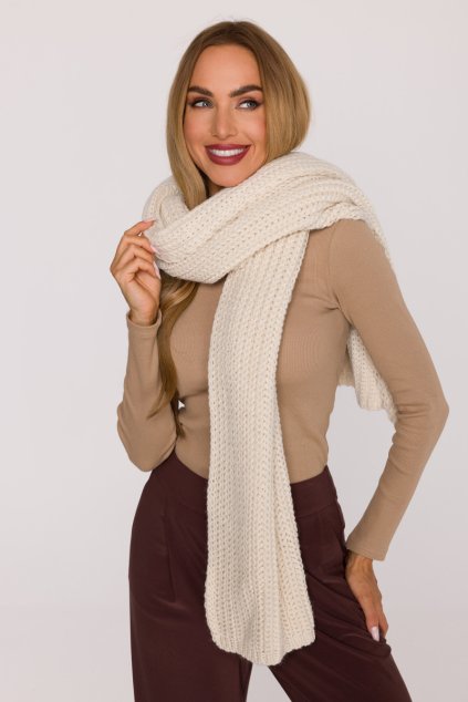 Pletená dlouhá šála MOE M896 smetanová