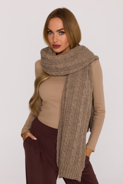 Pletená dlouhá šála s copánky MOE M898 béžová