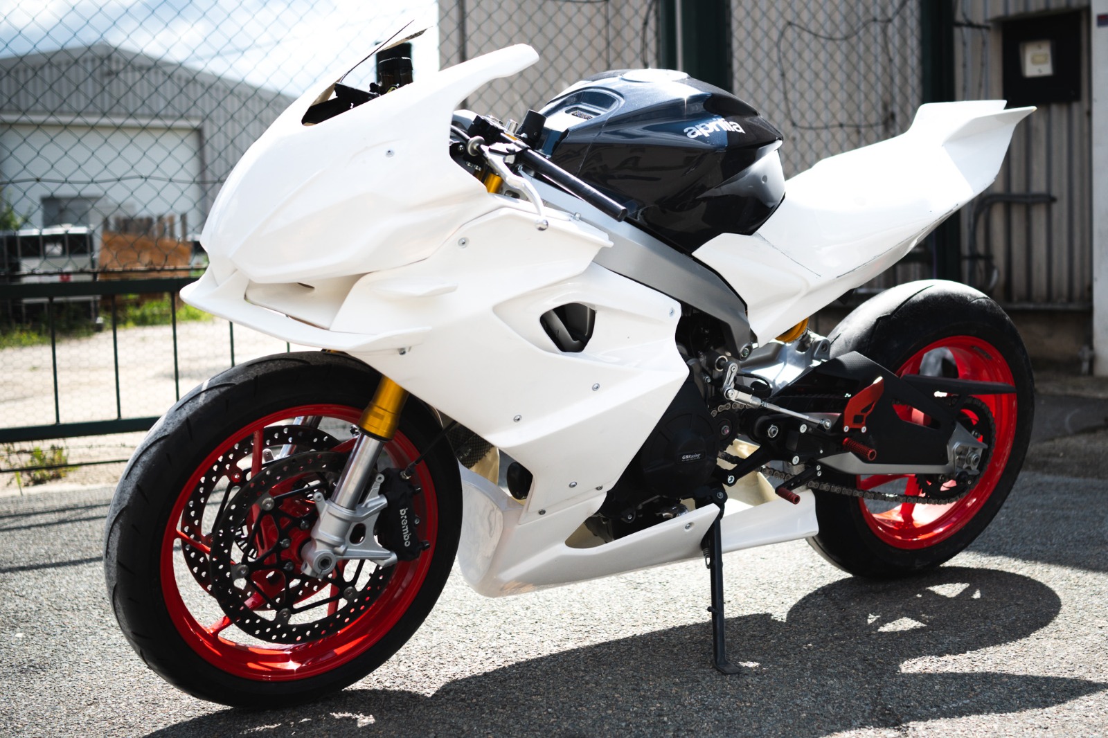 Nové závodní a laminátové kapotáže na Aprilia RS 660 (2025–2026)