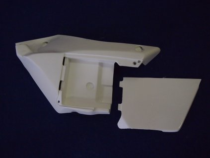 28657 yamaha r1 15 18 left side lower y036005