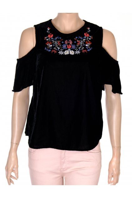 Halenka Primark černá samet s výšivkou a perličkami vel M