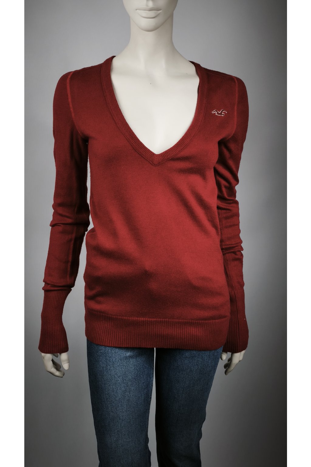 Červený sveter HOLLISTER s výstrihom do V