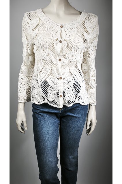 Biely sveter s pleteným vzorom