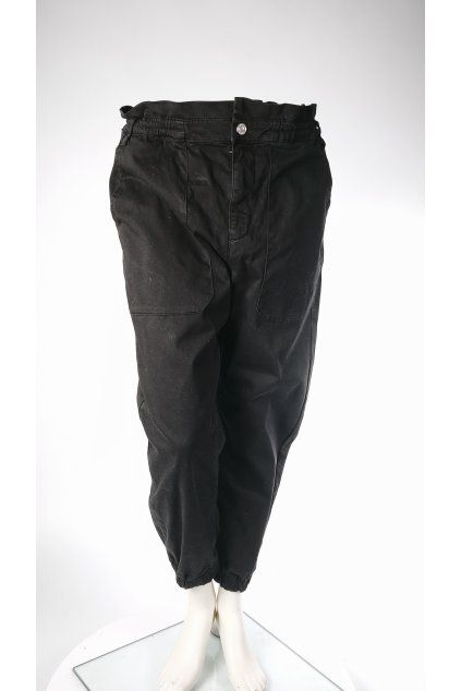 Čierne nohavice ZARA veľkosť 38