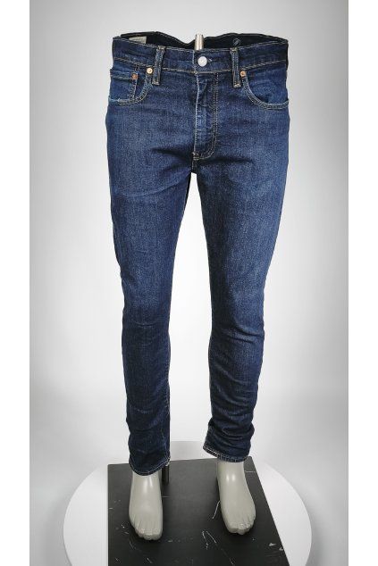 Modré džínsy LEVIS model 512 na figuríne