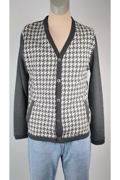 Pánsky sveter SMOG so sivým a bielym vzorom bočný pohľad.