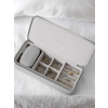 Velká cestovní šperkovnice Stackers Pebble Grey Large Zipped Jewellery Box | šedá