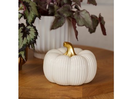 2025 08 12 14 45 28 Figurka Harvisio home&you and 6 more pages Work Microsoft​ Edge