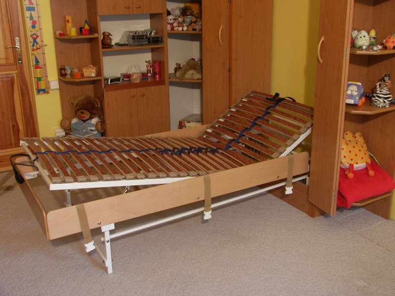Sklápěcí postel ve skříni jednolůžko s polohovacím roštem SKL1VKPP š.90cm