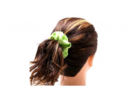 scrunchie-gumicka-pistaciova