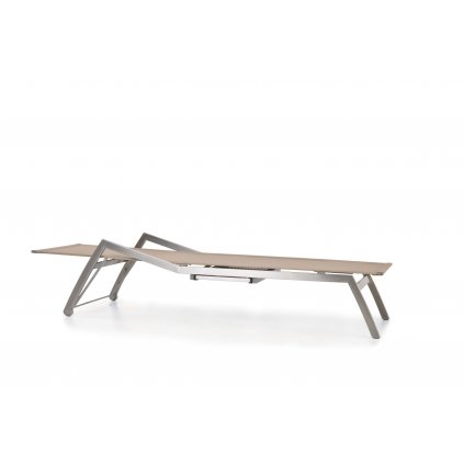 Lounger S1M T with table (2)