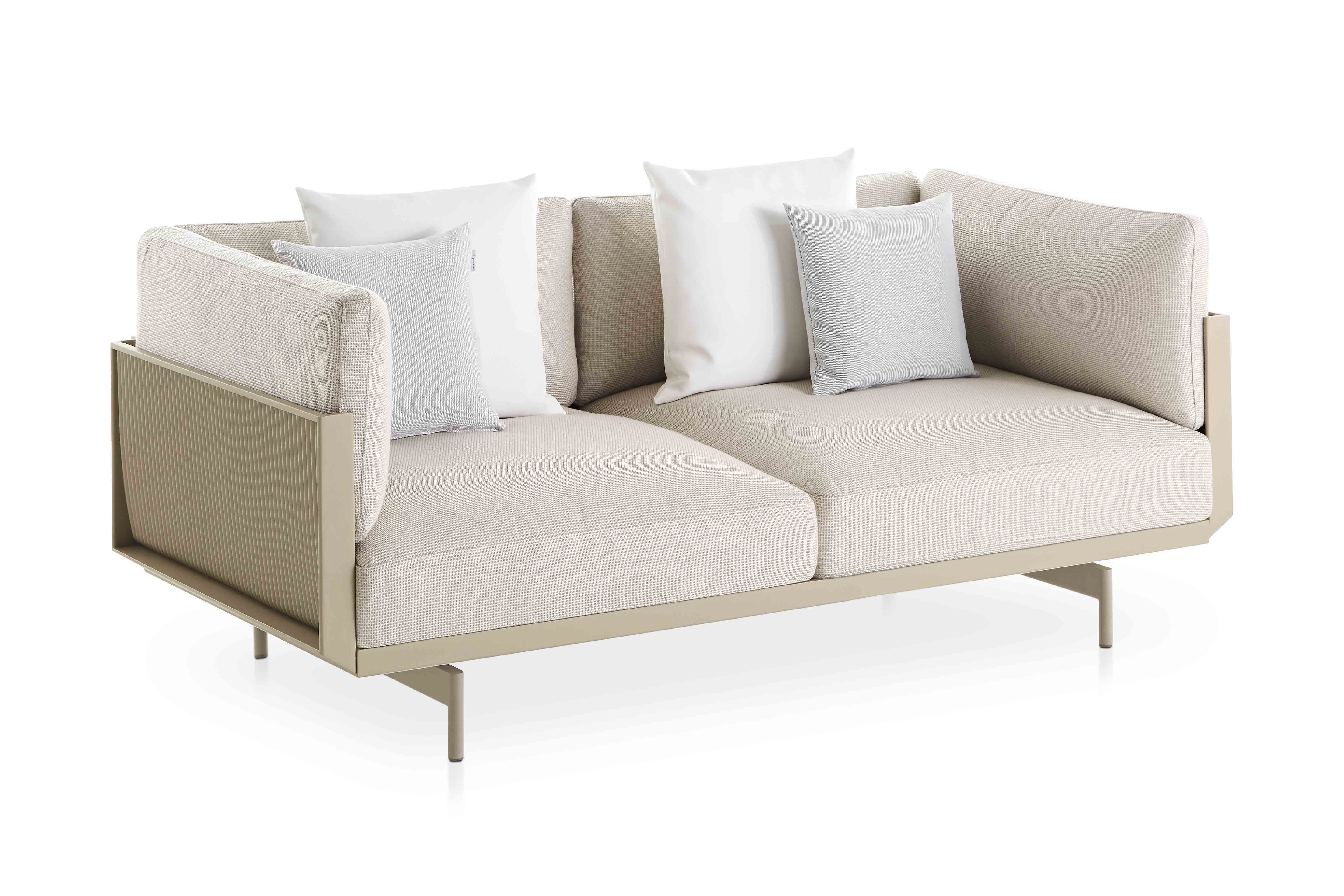 ONDE 2 seat sofa