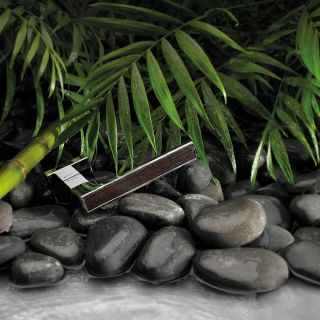 Dveřní kliky v moderním designu v různých povrchových úpravách. #kliky #kovani #kování