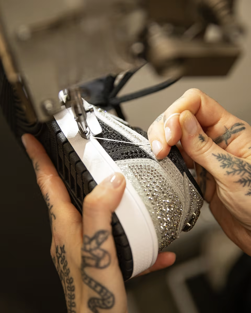 Air Jordan 1 Low x Swarovski: Luxus, co ti oslní nohy!