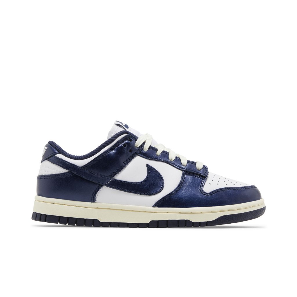 Wmns Dunk Low Premium 'Vintage Navy'