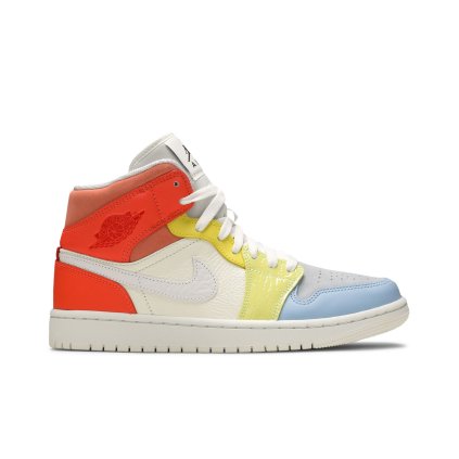 Nike Wmns Air Jordan 1 Mid 'To My First Coach'