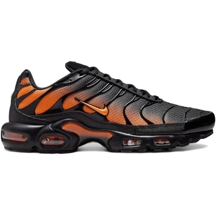 Nike air max plus black total orange