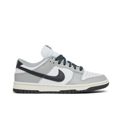 Nike Wmns Dunk Low 'Light Smoke Grey'