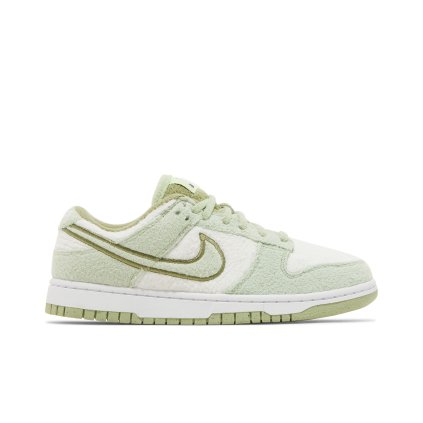 Nike Wmns Dunk Low SE 'Fleece - Honeydew'