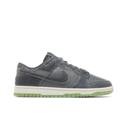Nike Dunk Low SE 'Halloween - Cauldron'