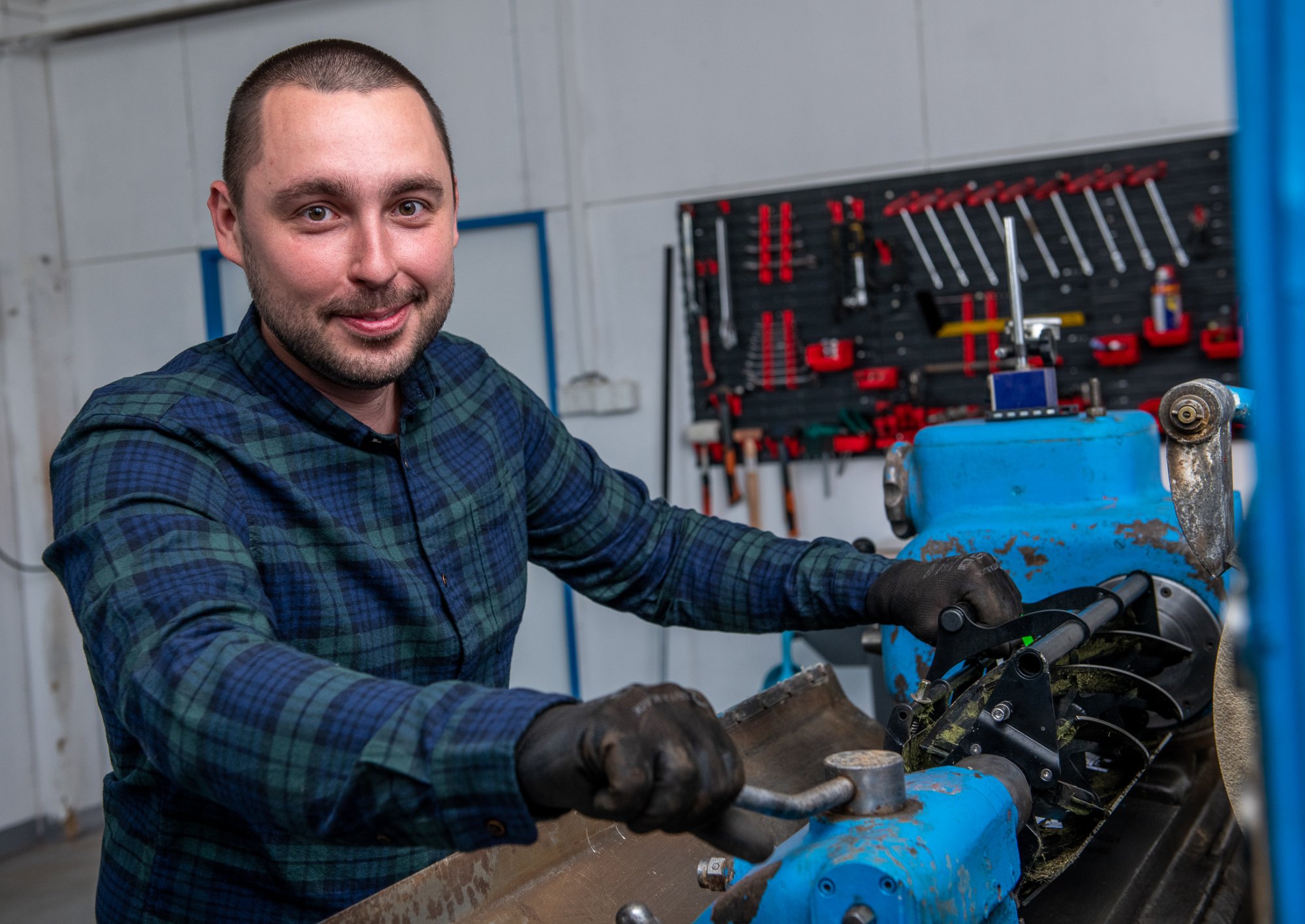 Servisní technik vřetenových sekaček (40 000 - 45 000 Kč)