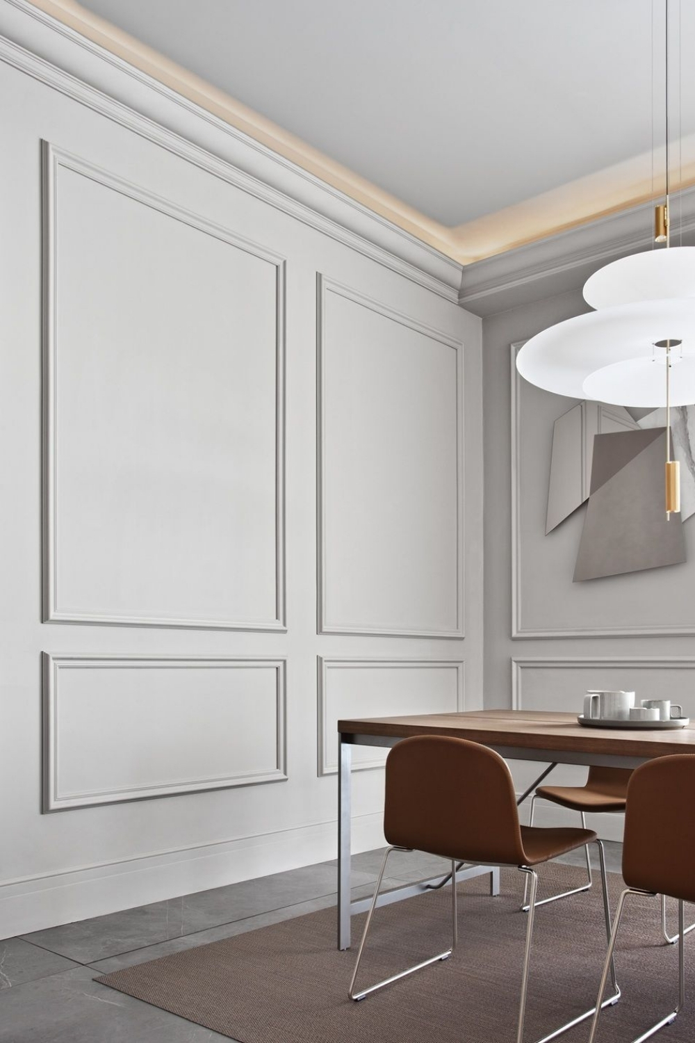 Moderní interiér s dekorativními lištami Orac Decor
