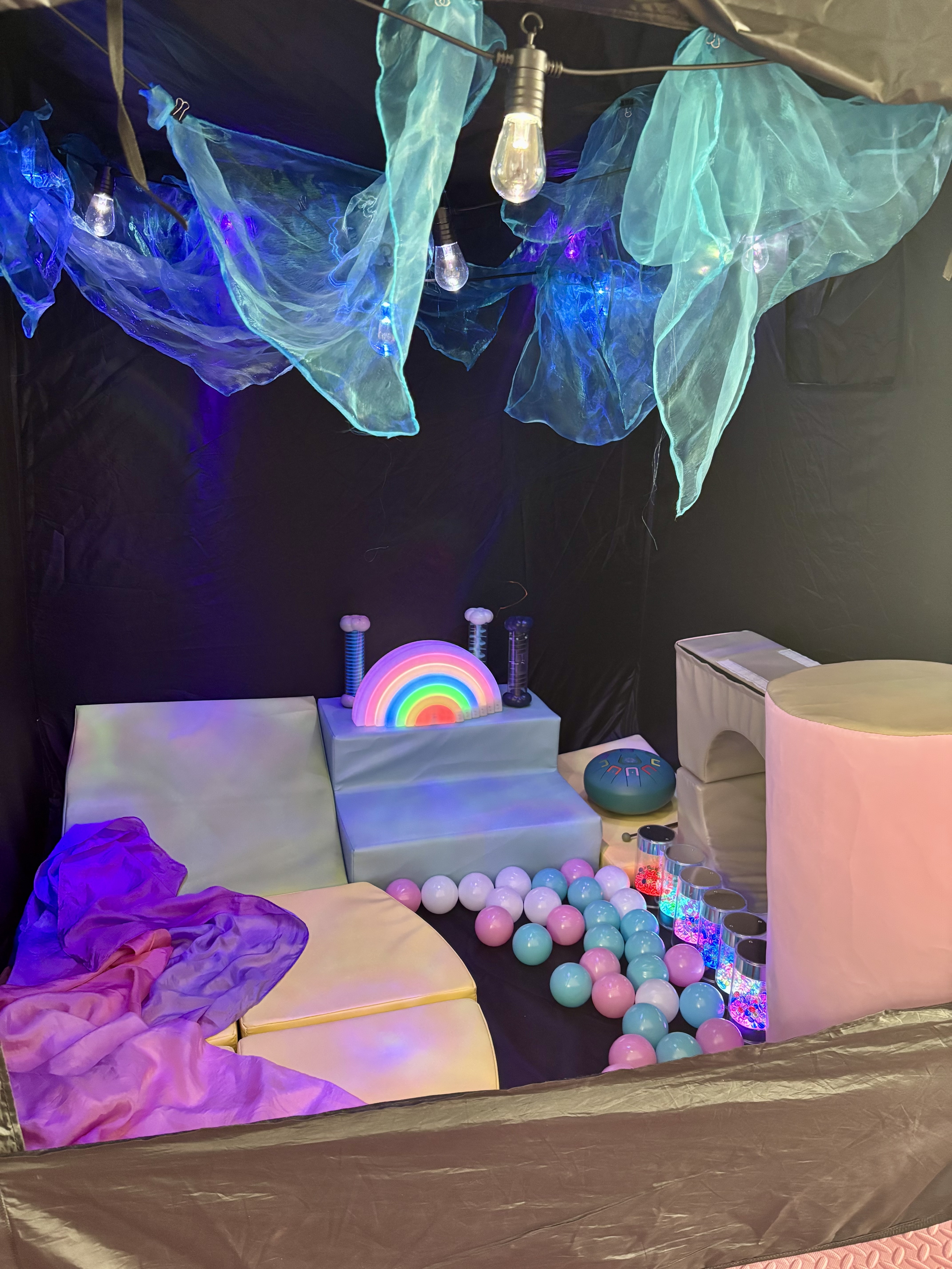 Herna Senzário interiér