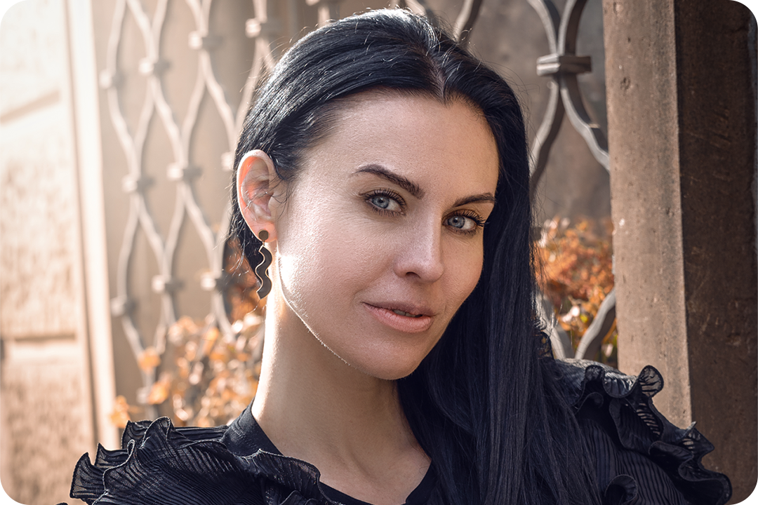 Stylové a elegantní visací náušnice.