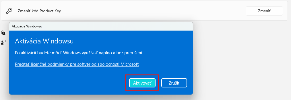 Windows 11 – potvrzení spuštění upgradu na edici Pro a automatický restart