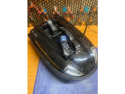 Zavážecí lodička Lake Master M1 GPS