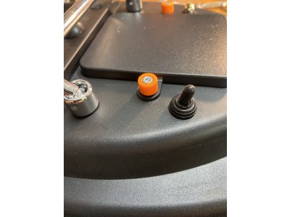 Šrouby krytu D16/V050