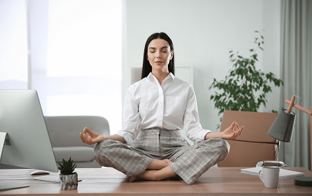 Masturbace v práci je přirozená aneb proč ji některé firmy komunikují jako benefit