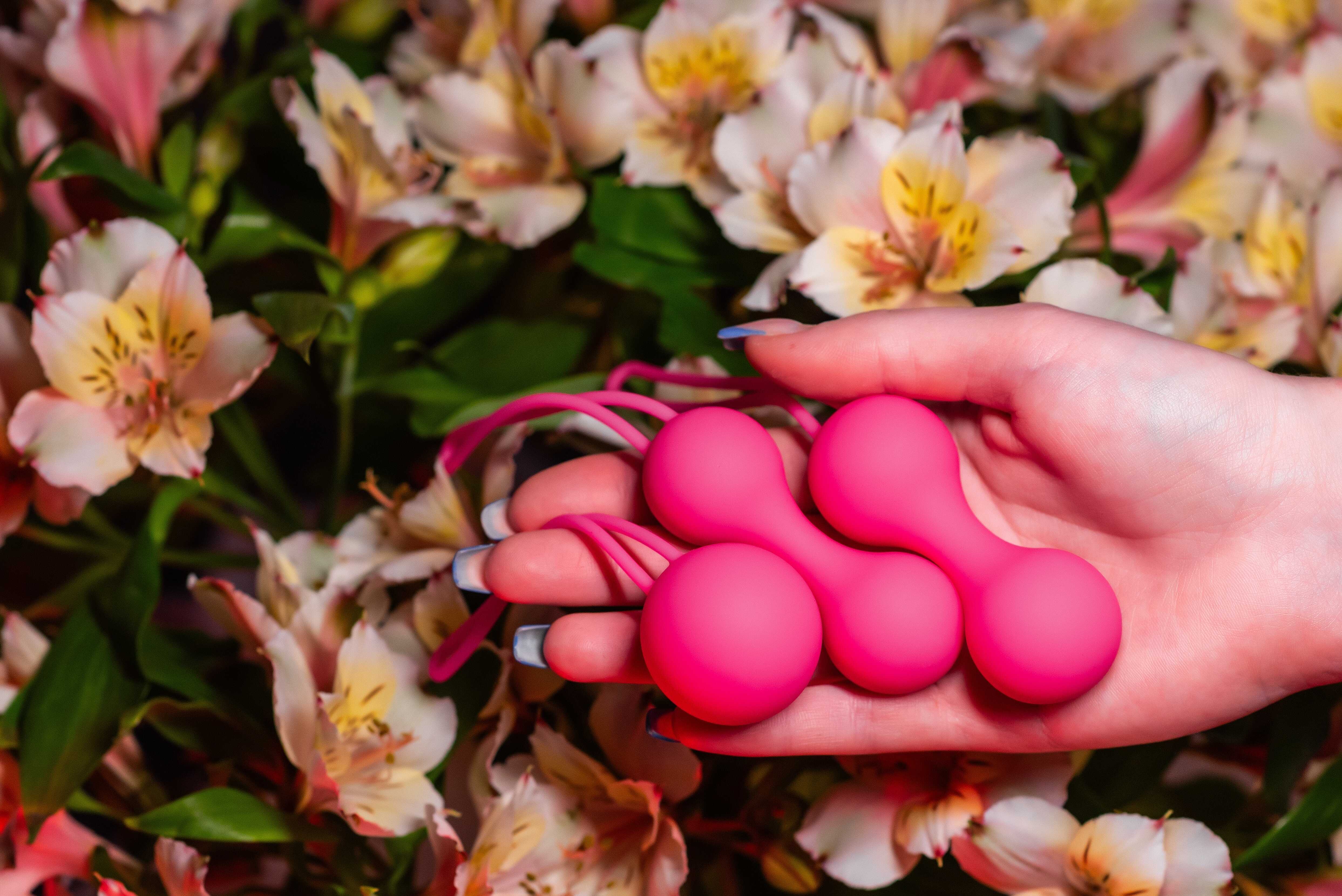 Jak posílit pánevní dno: cviky a speciální pomůcky