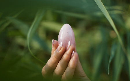 Yoni vajíčka: co jsou, jak používat, jak ověřit certifikaci