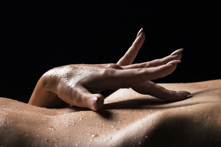 Mokrý orgasmus 💦 🔥 Co je ženská ejakulace a jak jí dosáhnout?