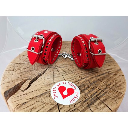 kozena pouta na ruce zdobena cervena 15066 30347