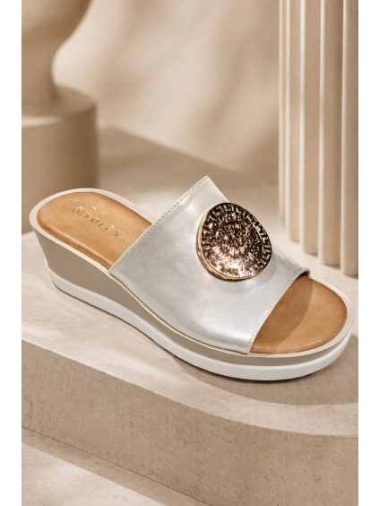 ChatGPT Image 20. 4. 2026, 22 12 47