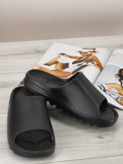 cierne damske slapky na platforme SS 123 black 1