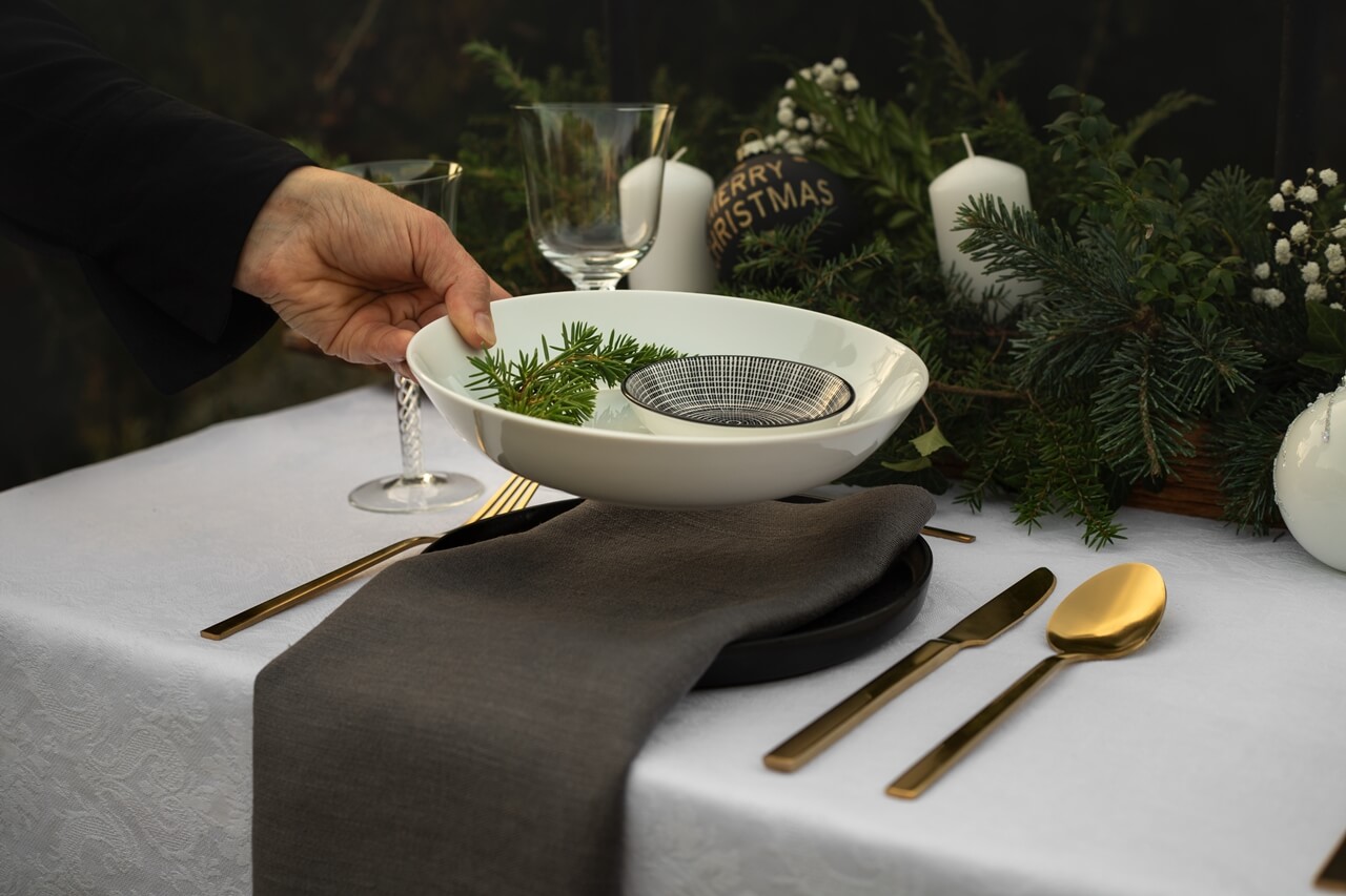 MÁTE UŽ VÁNOČNÍ UBRUS NA STŮL?